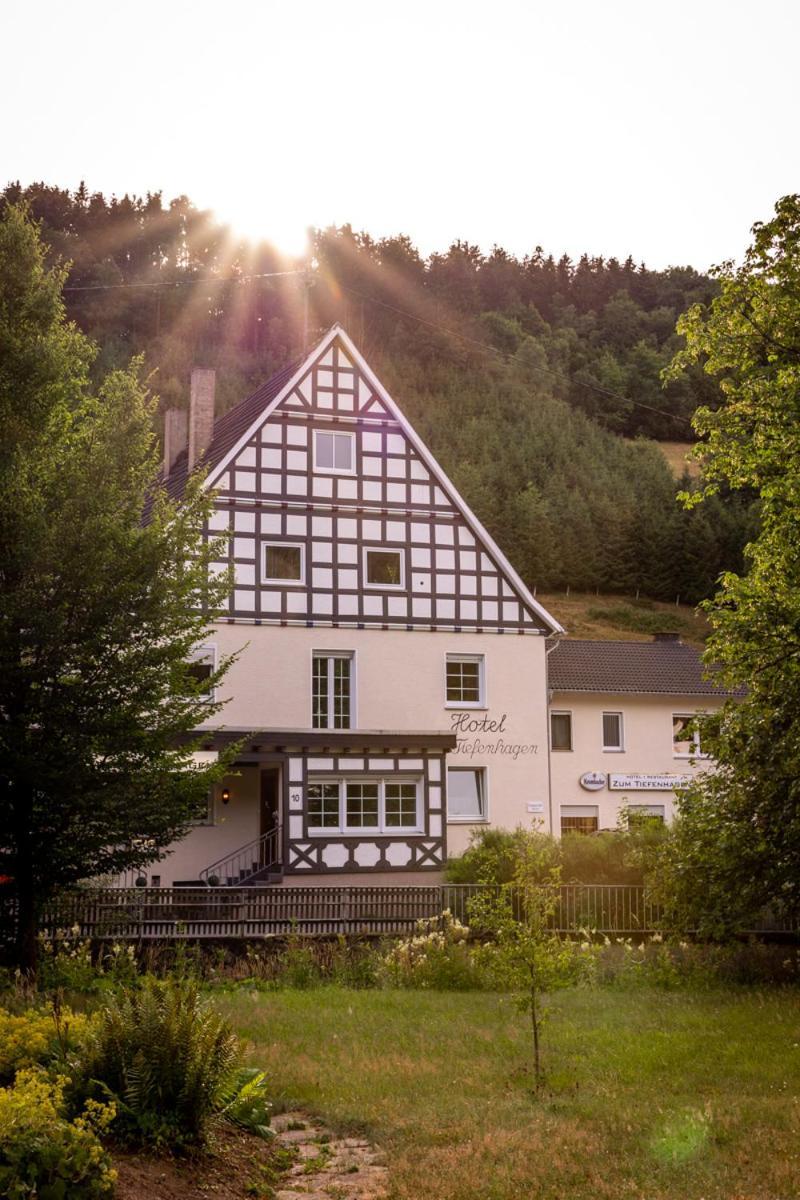 Hotel Tiefenhagen Sauerland Lennestadt Exterior photo